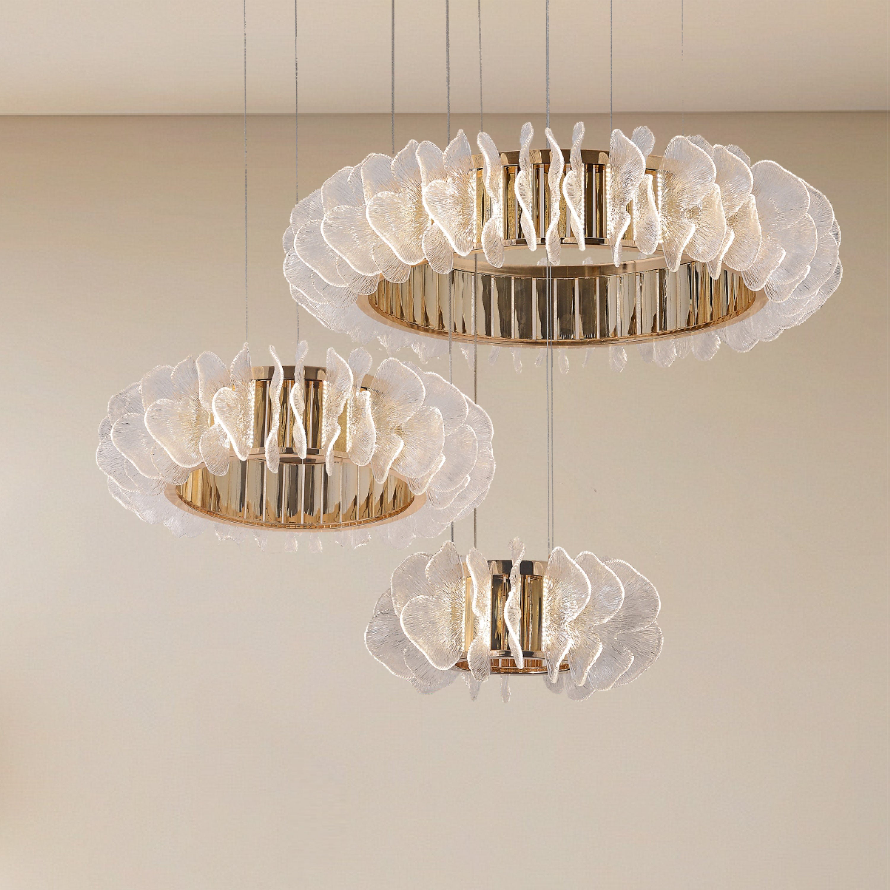 Gold Frame Massive Crown